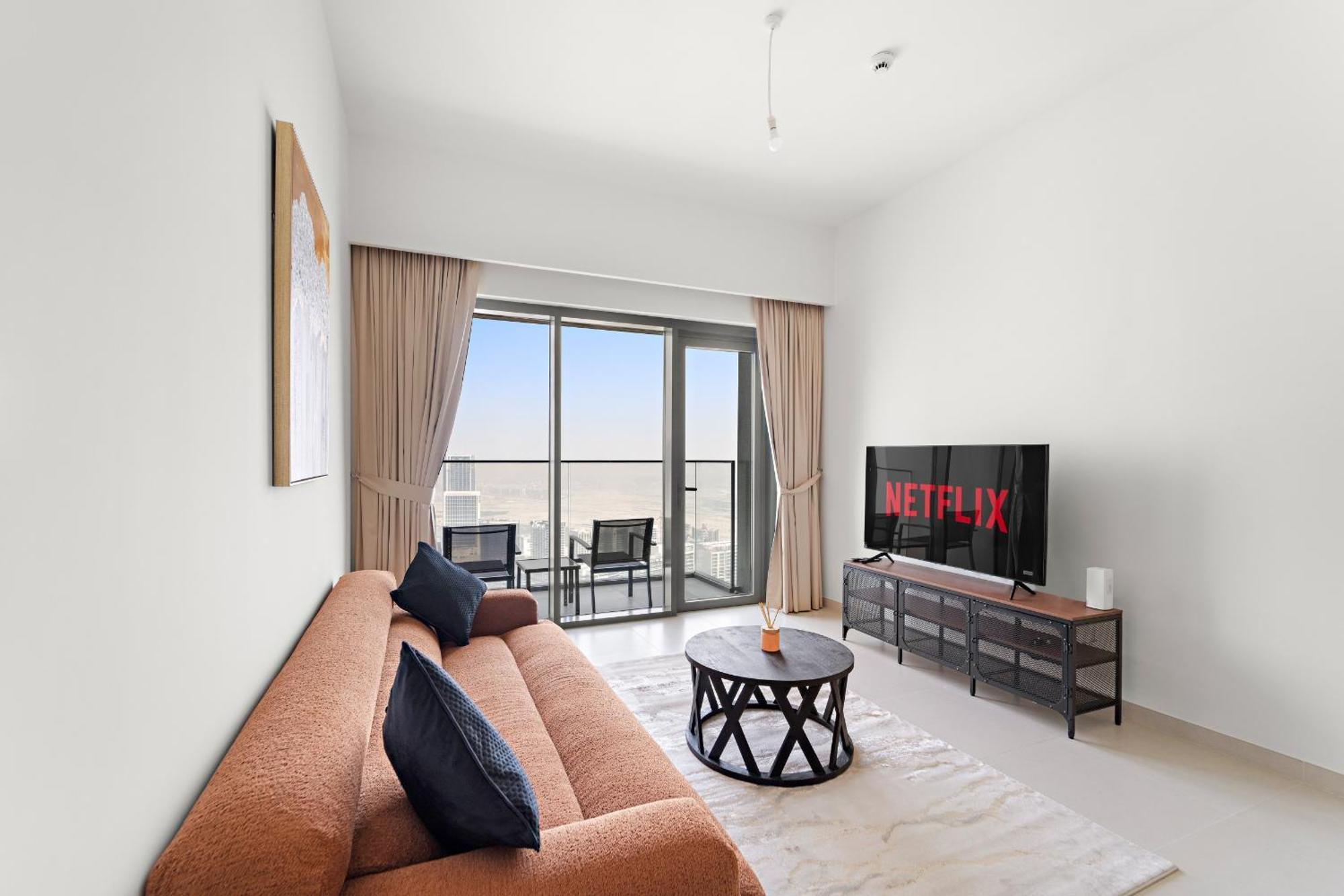 Vayk - Elegant 1Br In Prime Downtown Location Apartment